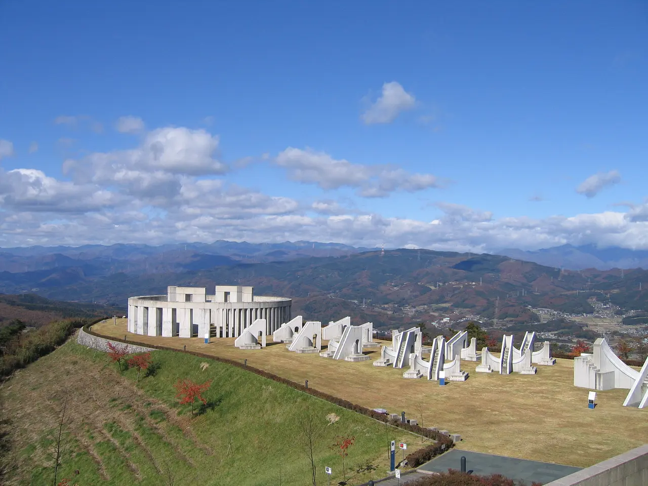 県立ぐんま天文台　屋外モニュメント（高山村）