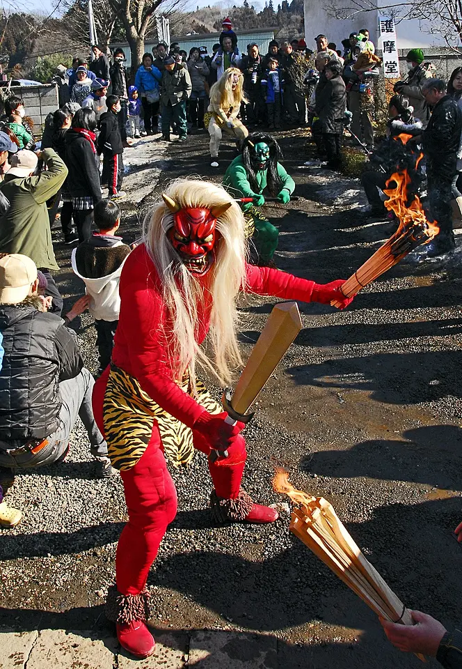 鬼踊り（昭和村）