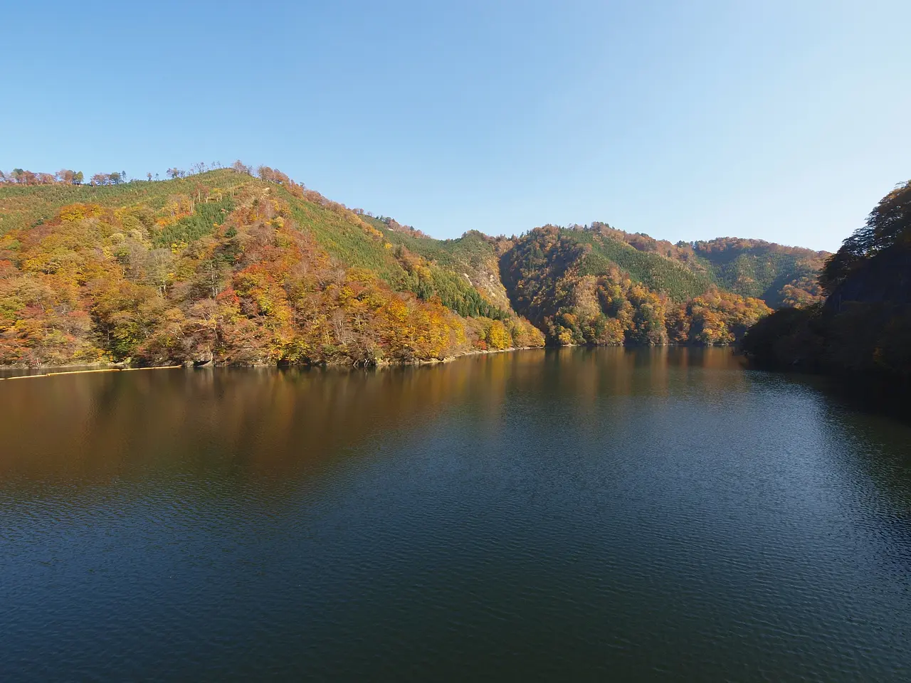 洞元湖（みなかみ町）