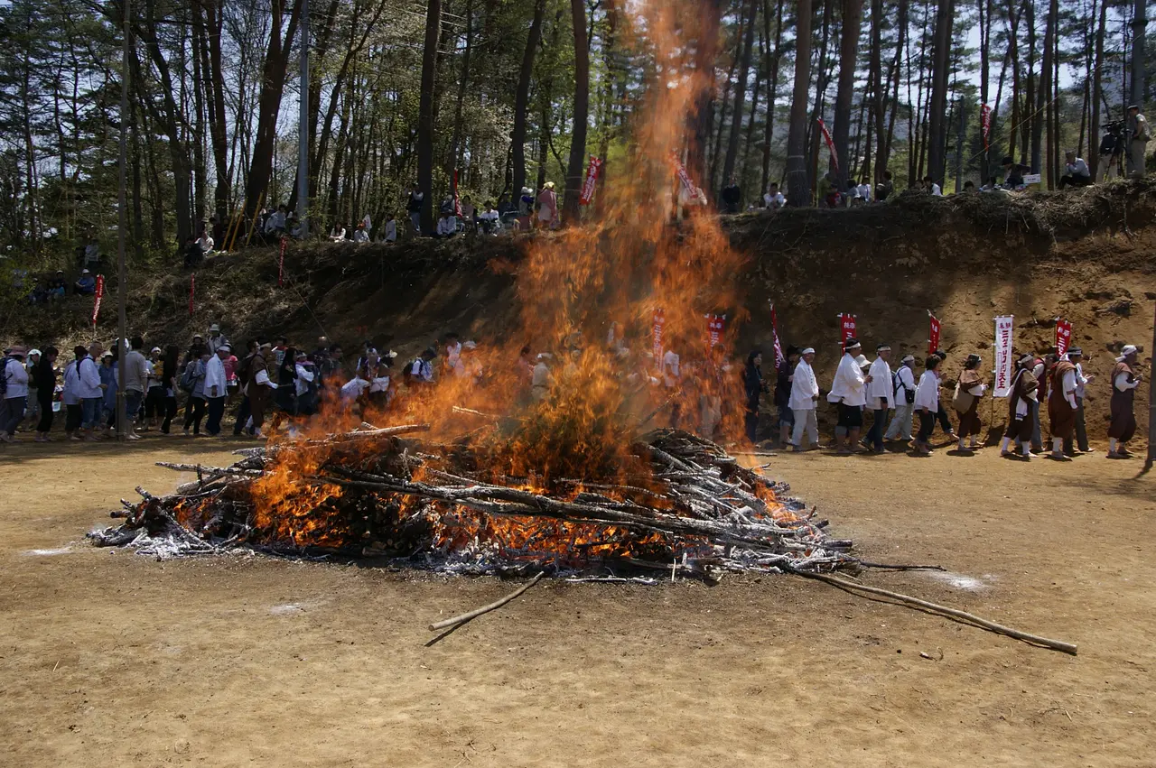 中正寺の火渡り（2）（上野村）