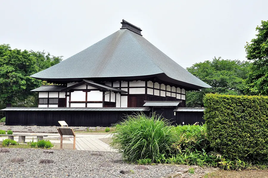 縁切寺満徳寺資料館