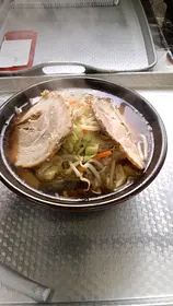 手打ちラーメン　よしだや