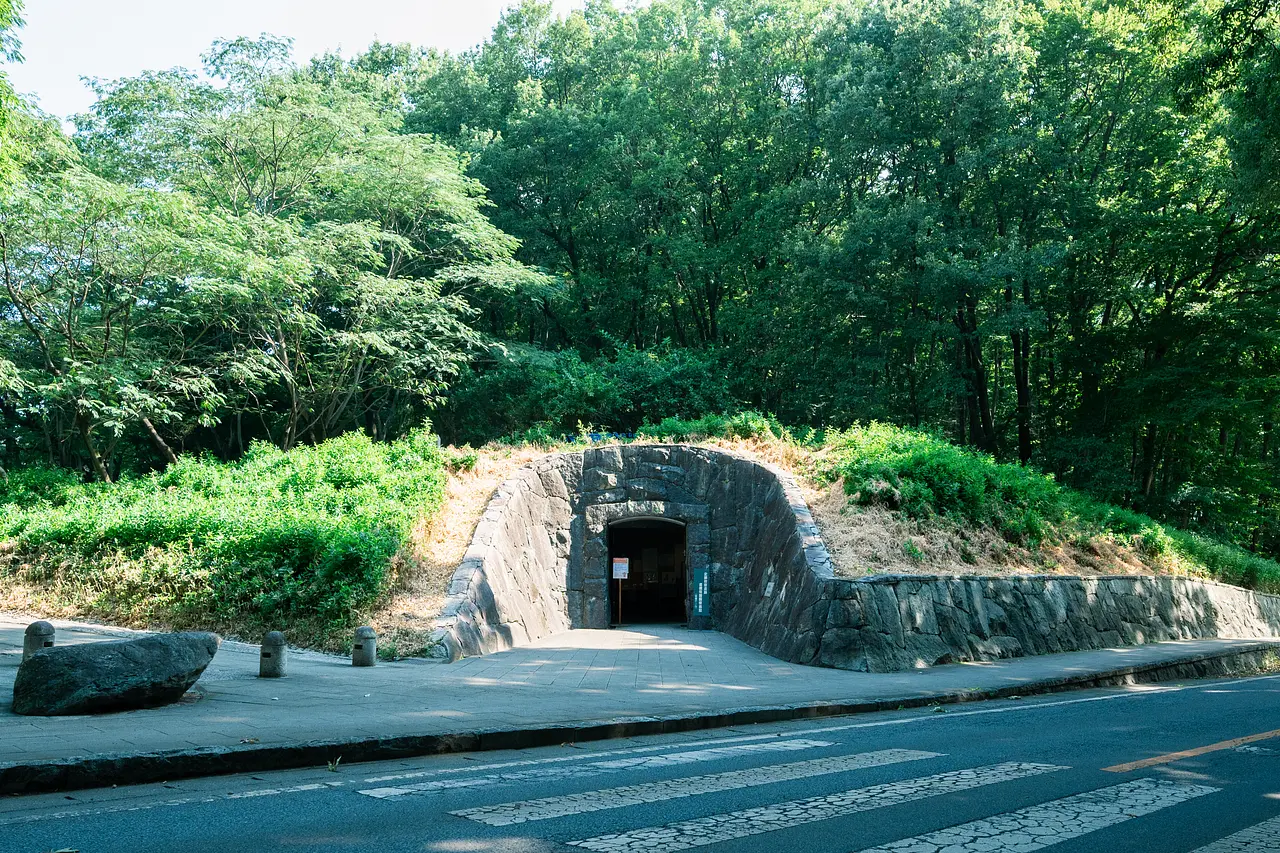 史跡岩宿遺跡保護観察施設（岩宿ドーム）（みどり市）