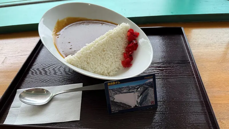 ダムカレー
