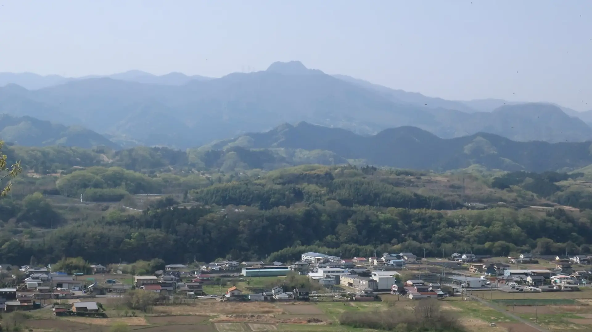 神成山