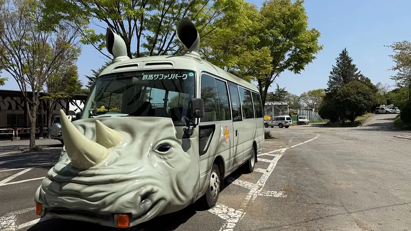 ツアーバス