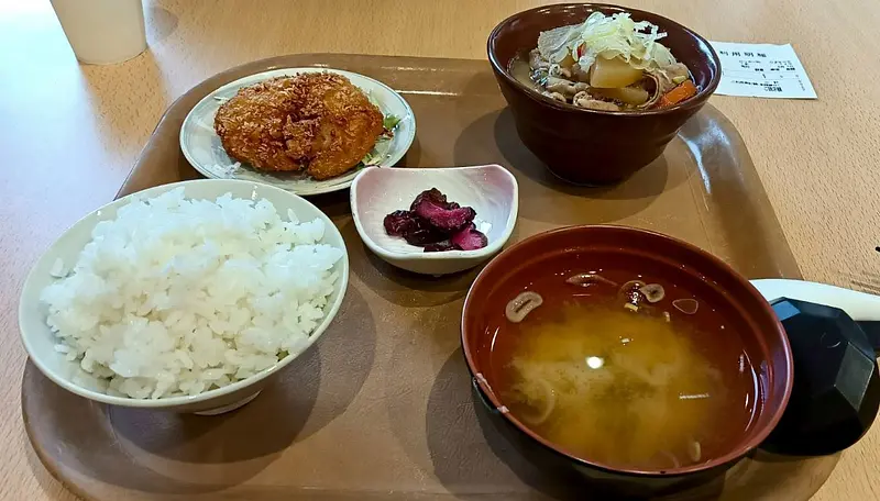 もつ煮定食（峠の湯）