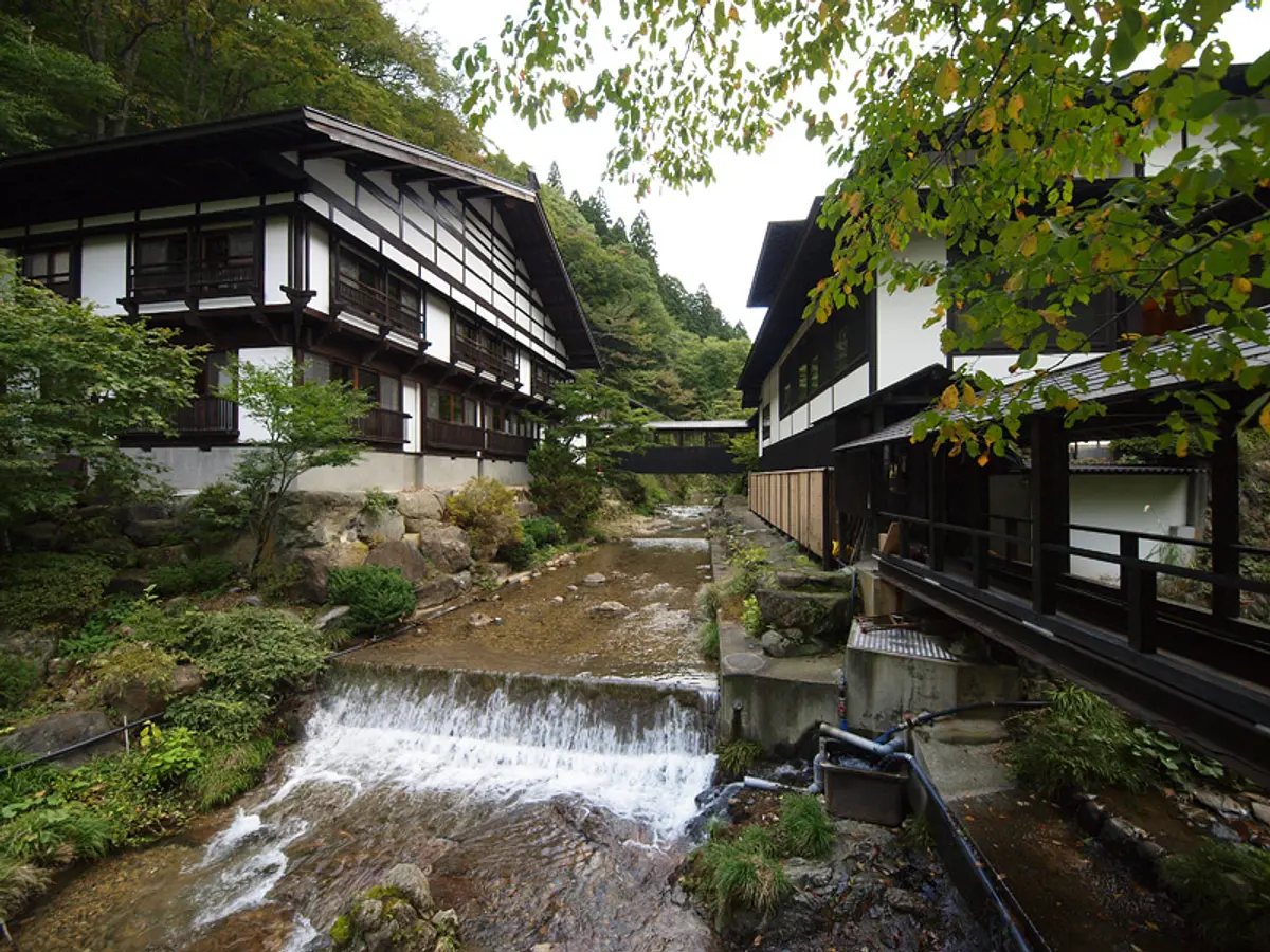 法師川のほとり