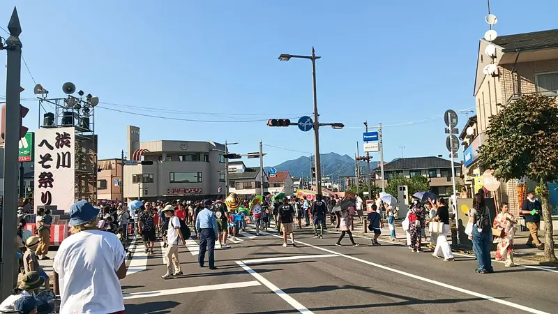 会場
