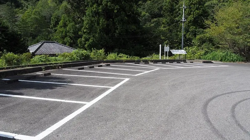 駐車場（三波石峡）