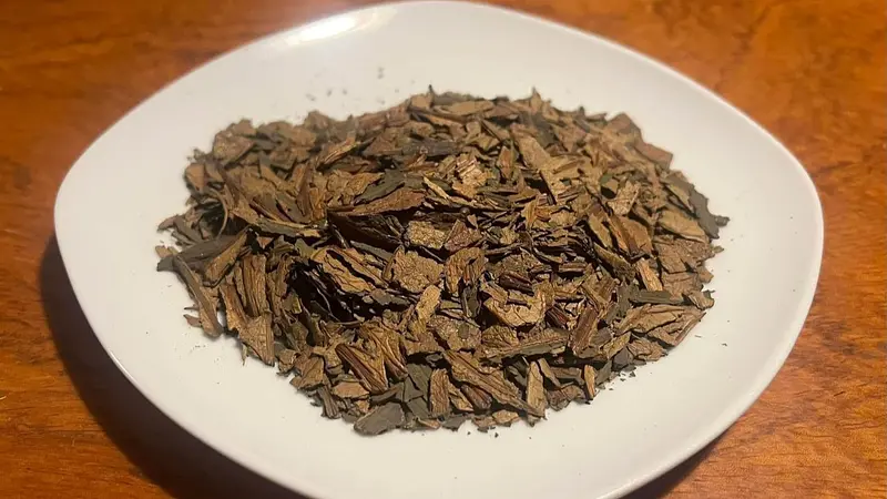 乾燥させた蓮の葉