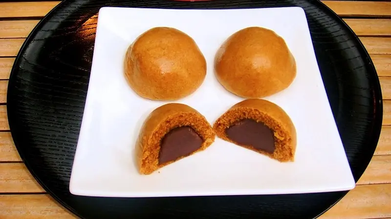 「勝月堂」の湯の花饅頭