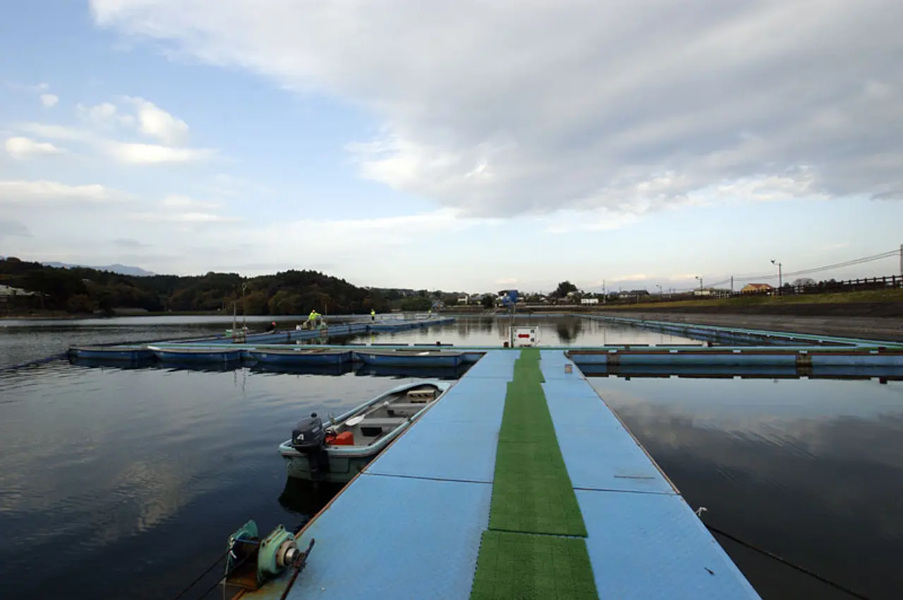 鳴沢湖（1）（高崎市）