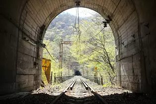 「碓氷線」立ち入り禁止の鉄路を往く ー過去と未来を繋ぐ「廃線ウォーク」ー