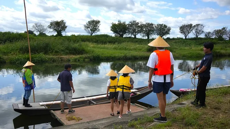 水辺散策に出発